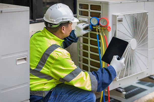 Professional Hvac technician working in Bordentown, NJ